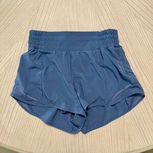 Lululemon Hotty Hot High-Rise Lined Short 2.5"	
Oasis Blue